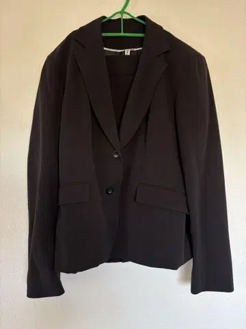 블랙 취업 정장 (자켓, 스커트)