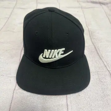 Nike 블랙 캡