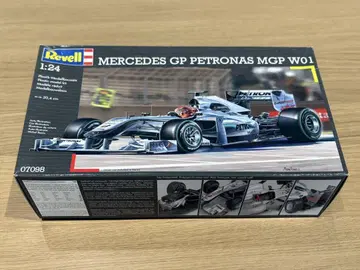 Revell 1/24 메르세데스 GP W01 미개봉품