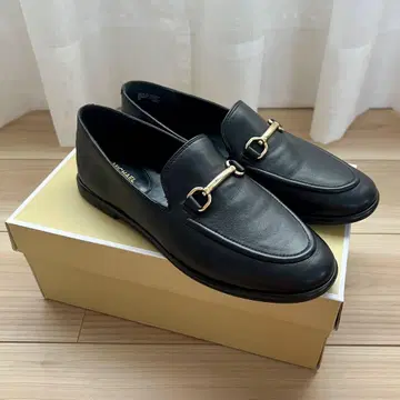 MICHAEL KORS 블랙 로퍼