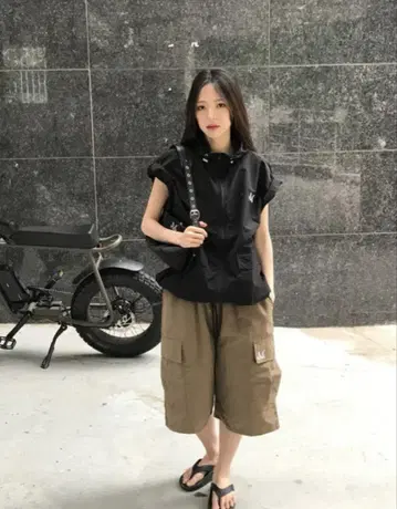 MUCENT 로렐 폴리 버뮤다 하프 팬츠