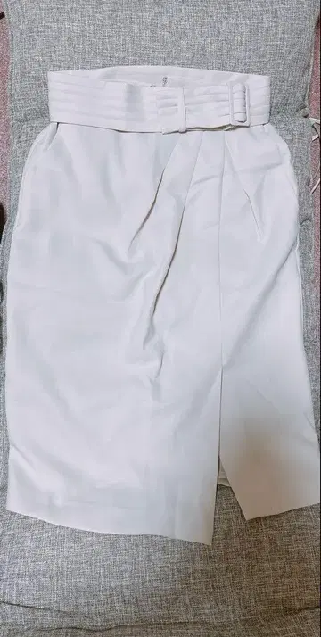 화이트 타이트 스커트 벨트