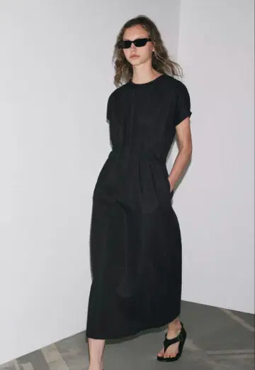[ZARA] 플리츠 미디 원피스 ZW COLLECTION 블랙 XL