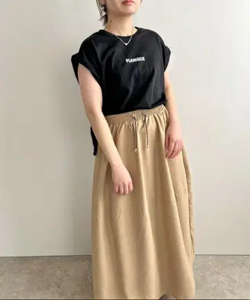 새상품 완판템 DOUDOU(두두) 르르비 도킹 드로스트 로고 원피스