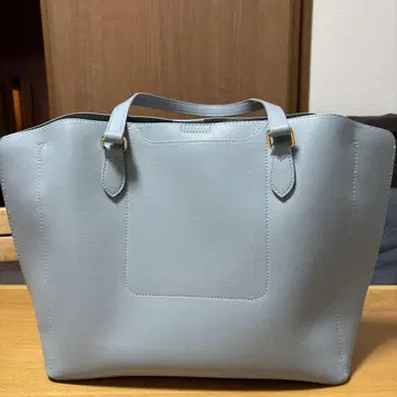 라이트 블루 가죽 토트백