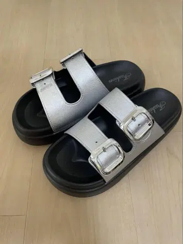 샌들