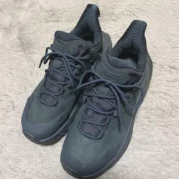 HOKA KAHA 2 LOW GTX 여성용 24.5cm