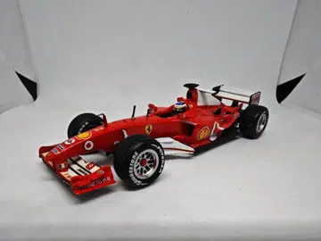 마텔 1/43 Ferrari F2004 R. 바리첼로
