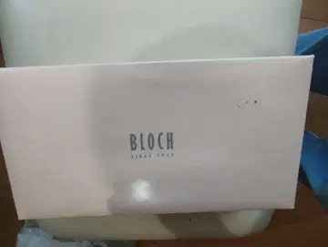 BLOCH 블랙 로퍼