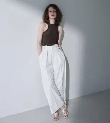 택 포함 새상품 cygne 시뉴 하이웨스트 턱 와이드 팬츠 Lara