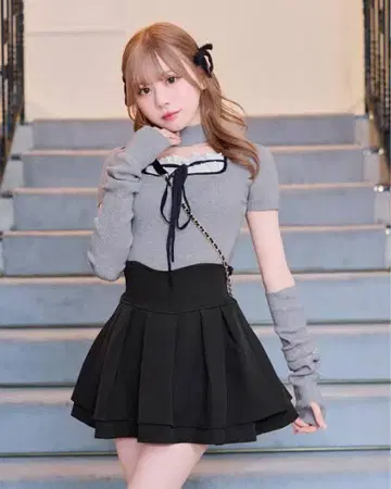 미셸 마카롱 슬림 레그 스커트 블랙 M