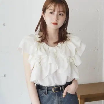 신상품 미사용 프릴 크로스 2way 블라우스