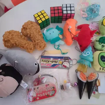 헬로키티, 봉제 인형 키링 23종 세트