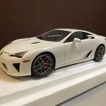 1/18 오토 아트 렉서스 LFA