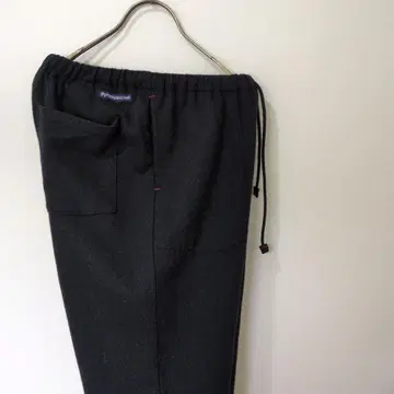 TIGRE BROCANTE 티글루 브로칸테 울 팬츠 테이퍼드