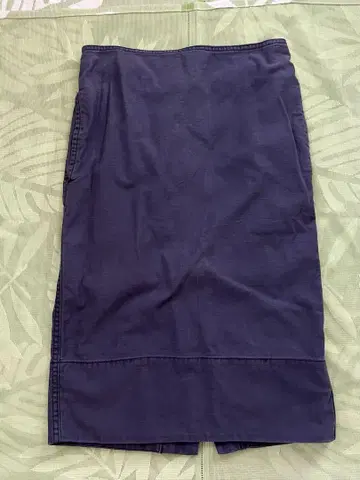 MADISON BLUE 01 네이비 타이트 스커트