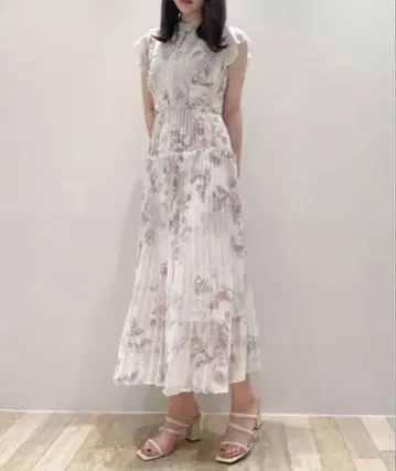 Snidel 스나이델 플리츠 프린트 원피스 플라워
