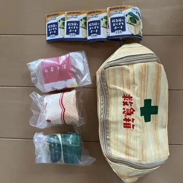 구급상자와 약 파우치 세미 컴프