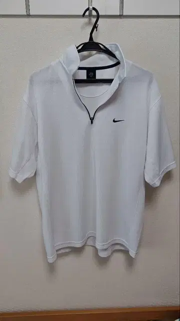 Nike DRI-FIT 화이트 피케 셔츠 L
