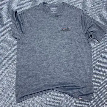 Patagonia 그레이 티셔츠 M