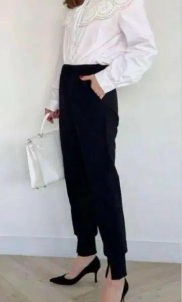 [ BB ] 조거 팬츠 밑단 슬릿 있음