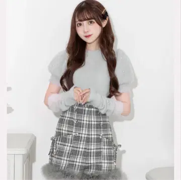 Pium 암워머 라메 페더 니트 그레이