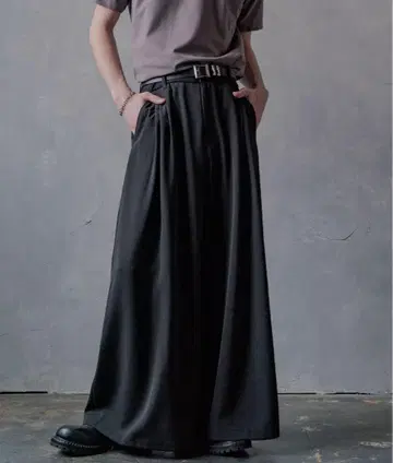 HARE DABO 루즈 와이드 팬츠 25ss