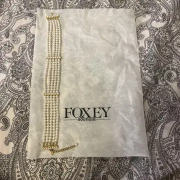 FOXEY 화이트 펄 초커