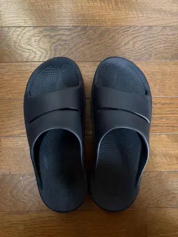 Oofos 우포스 리커버리 샌들