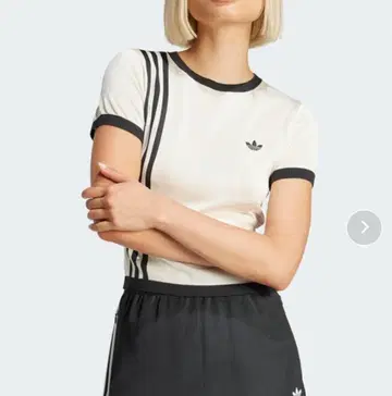 아디다스 반팔 티셔츠 XS 크림 화이트