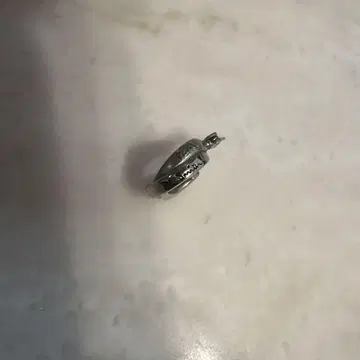 폴 스미스 후프 귀걸이 한쪽 귀용