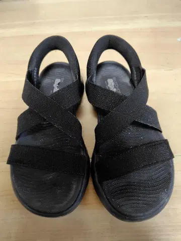 스케쳐스 샌들 23cm