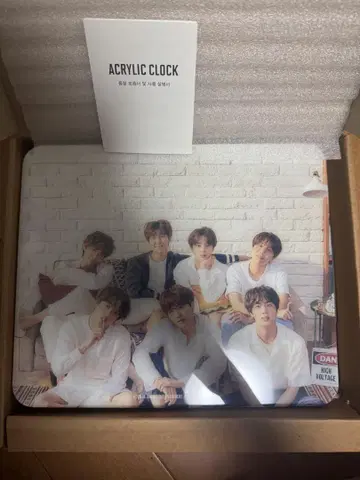 ACRYLIC CLOCK 아크릴 시계 BTS