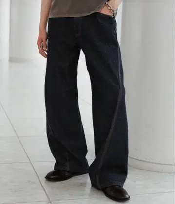VINTAGE WASHED CURVED DENIM 인디고 블루 L