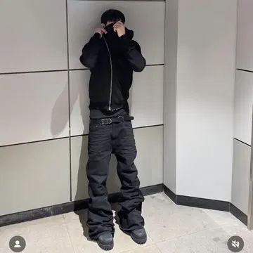 Emostanceclub 에모스탕스클럽 와이드 플레어 청바지 1