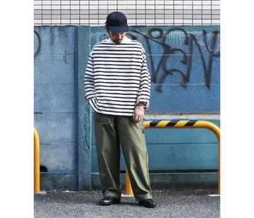 INTERIM 기자 백 새틴 베이커 팬츠