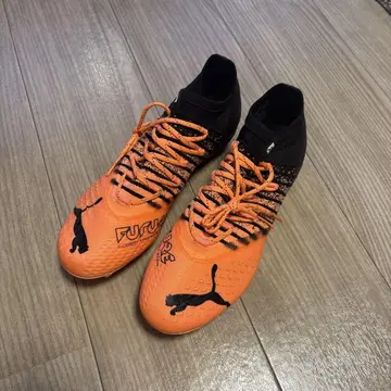 Puma FUTURE 스파이크 FG 교체