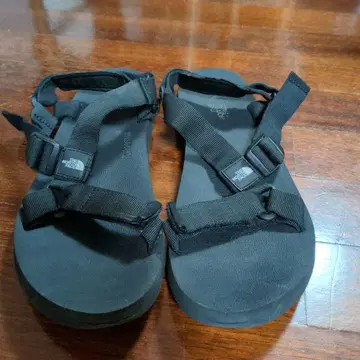 The North Face 블랙 스포츠 샌들