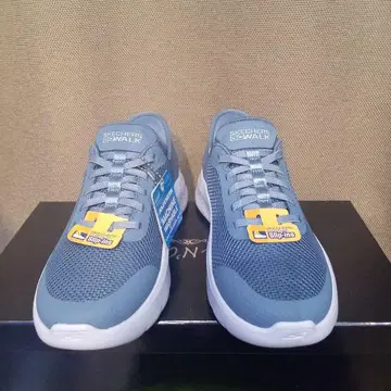 스케쳐스 124836