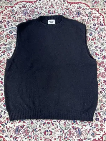 Morris & Sons 블랙 슬리브리스 베스트