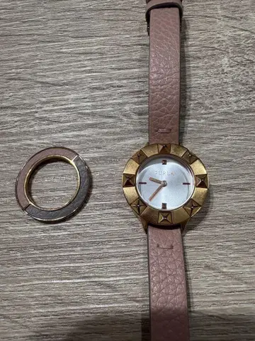 FURLA 훌라 스터드 천연 가죽 시계 여성용 손목시계 체인지 베젤