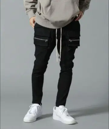 단케쉔 블랙 카고 팬츠
