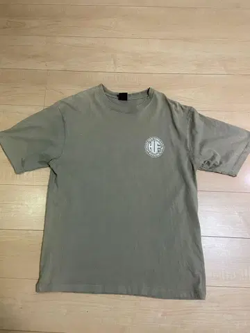 HUF 티셔츠