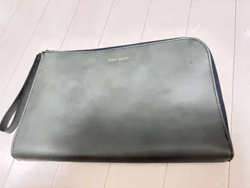 다케오 키쿠치 트리플 앤티크 가죽 클러치백