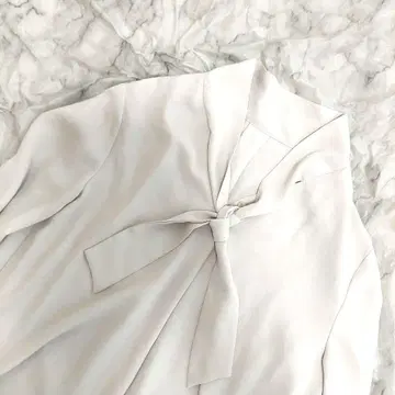 내추럴 뷰티 베이직 블라우스 보우타이 M사이즈 긴팔