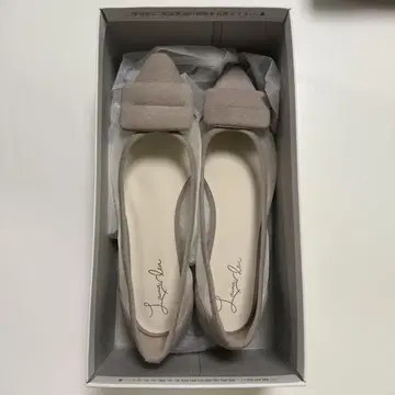 라우나레아 Launa lea 버클 시스루 플랫 펌프스