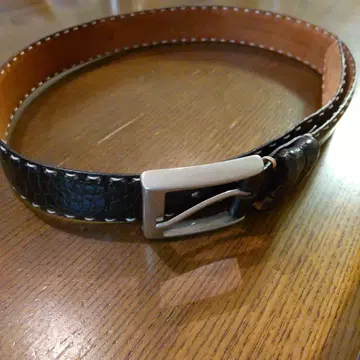 벨트 악어 엠보싱 VISARUNO