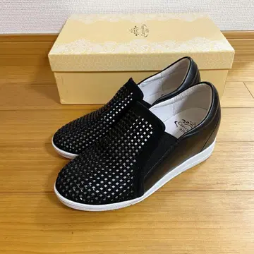 칼리시모 아르테 천연 가죽 비쥬 인힐 슬립온 메탈 블랙 반짝임