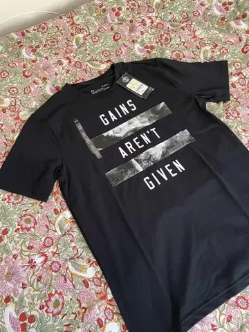 미사용 새상품 Gains Aren't Given 텍스트 프린트 티셔츠