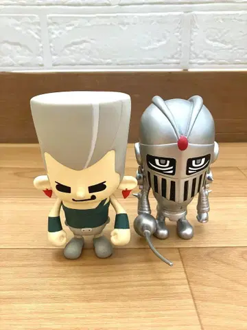 죠죠 소프트 비닐 피규어 (J P 폴나레프 + 실버 채리엇)